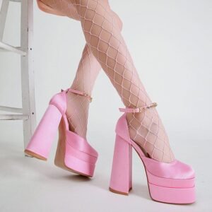 Talons hauts Y2K